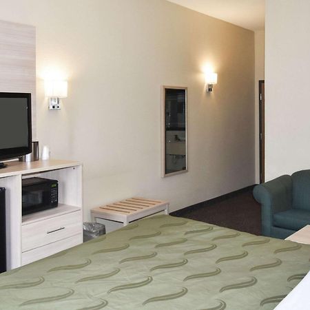 Quality Inn & Suites Brooks Louisville South Buitenkant foto