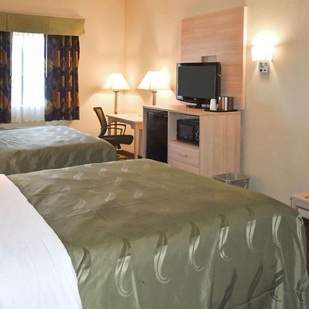 Quality Inn & Suites Brooks Louisville South Buitenkant foto