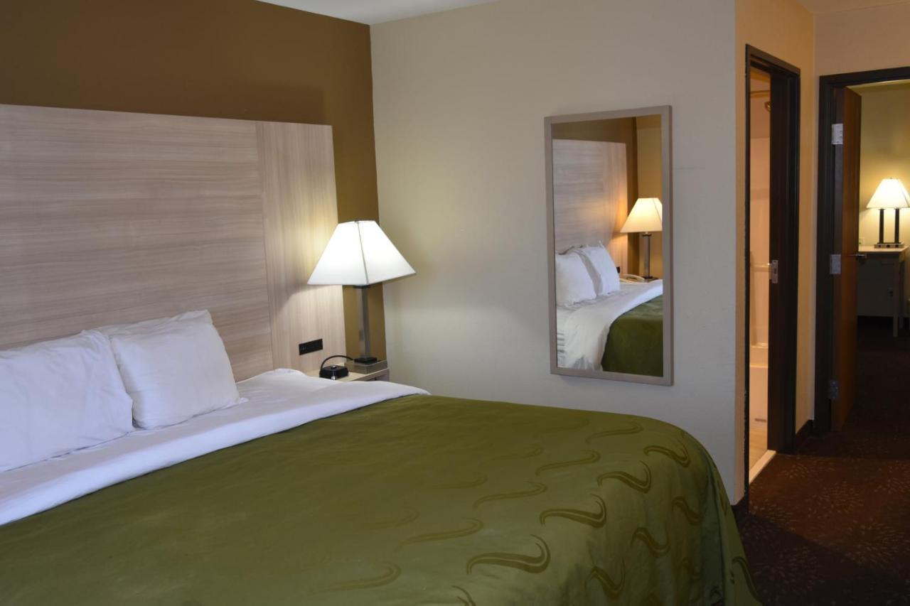 Quality Inn & Suites Brooks Louisville South Buitenkant foto