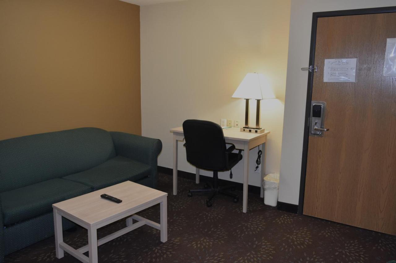 Quality Inn & Suites Brooks Louisville South Buitenkant foto