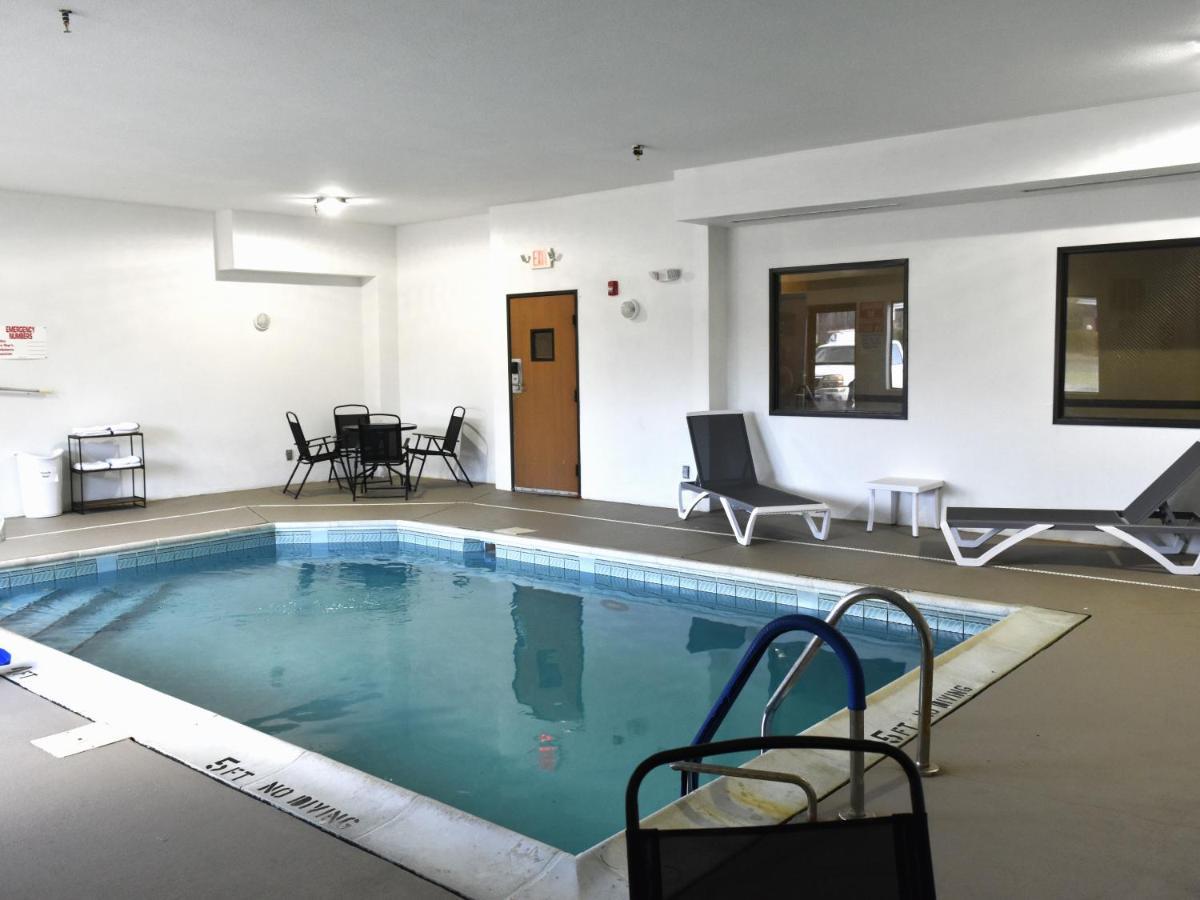 Quality Inn & Suites Brooks Louisville South Buitenkant foto