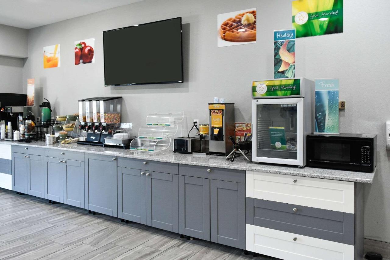 Quality Inn & Suites Brooks Louisville South Buitenkant foto
