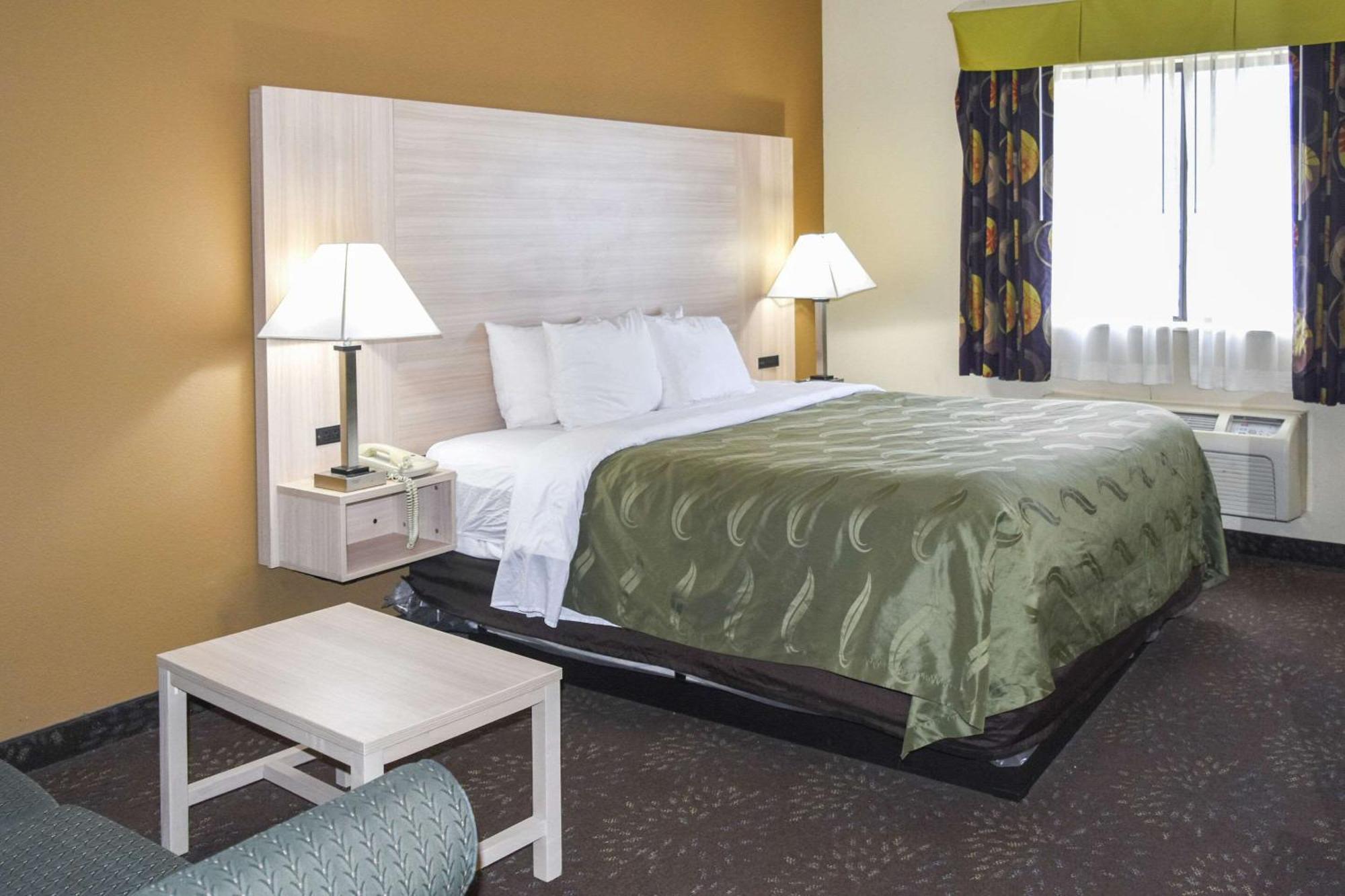 Quality Inn & Suites Brooks Louisville South Buitenkant foto